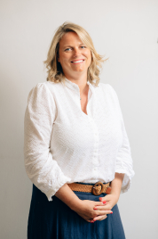 Johanna DE ROBILLARD